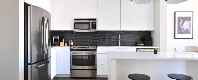 How to Create a Functional and Stylish Kitchen Layout